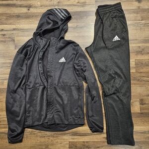Like New Adidas Mens Jacket And Pant Set